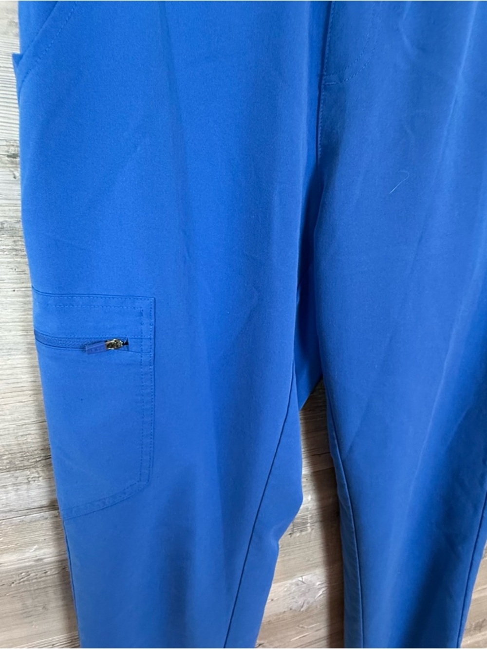 FIGS Zamora Jogger Scrub Pants in Royal Blue | Size XS | FIONx - Picture 8 of 9